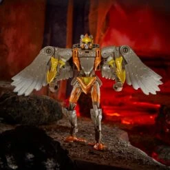 HASBRO TRANSFORMERS WFC KINGDOM DELUXE AIRAZOR – 14 CM -Character Model 527 4
