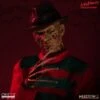 MEZCO ONE : 12 COLLECTIVE PESADILLA EN HELM STREET : FREDDY KRUEGER – 17 CM