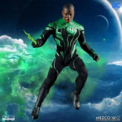 MEZCO THE ONE: 12 COLLECTIVE GREEN LANTERN JOHN STEWART – 17 CM
