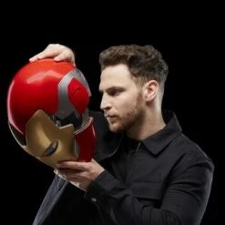 [DISPONIBLE] HASBRO 1:1 AVENGERS: ENDGAME MARVEL LEGENDS SERIES CASCO ELECTRONICO PREMIUM REPLICA IRON MAN MARK LXXXV -Character Model IRON MAN MARK LXXXV CASCO ELECTRONICO MARVEL LEGENDS SERIES 8