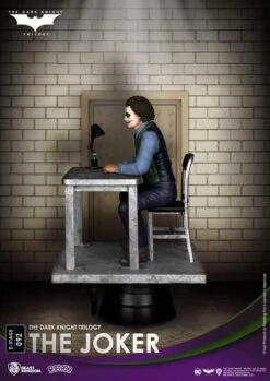 [PRE-ORDER MARZO 2022] BEAST KINGDOM D-STAGE DC COMICS THE DARK KNIGHT TRILOGY THE JOKER – 16 CM -Character Model x bkdds 092 b