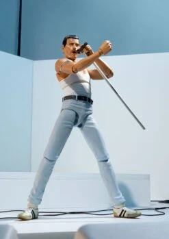 S.H FIGUARTS FREDDIE MERCURY LIVE AID VERSION – 15 CM