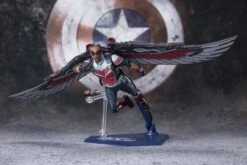 [PRE-ORDER OCTUBRE 2021] S.H FIGUARTS THE FALCON & THE WINTER SOLDIER : THE FALCON – 15 CM -Character Model x btn60873 4 f