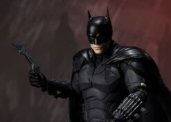 S.H FIGUARTS THE BATMAN : BATMAN – 16 CM 18 S.H FIGUARTS THE BATMAN : BATMAN – 16 CM -Character Model x btn63765 9 f