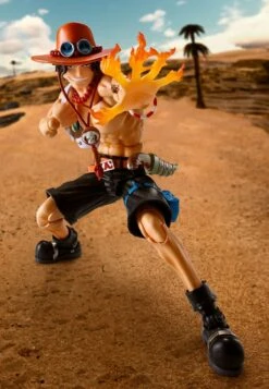 [PRE-ORDER ABRIL 2025] S. H FIGUARTS PREMIUM BANDAI ONE PIECE PORTGAS D. ACE -FIRE FIST- VER. – 16 CM -Character Model x btn66810 3 g