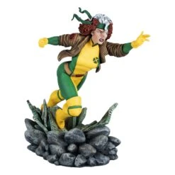 [PRE-ORDER ENERO 2024] DIAMOND SELECT MARVEL GALLERY COMIC GALLERY ROGUE – 25 CM