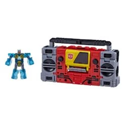 HASBRO TRANSFORMERS GEN. WFC: KINGDOM VOYAGER CLASS AUTOBOT BLASTER & EJECT – 18 CM -Character Model x hasf5680 c