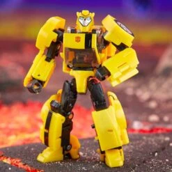 [PRE-ORDER MARZO 2024] HASBRO TRANSFORMERS GENERATIONS LEGACY UNITED DELUXE CLASS ANIMATED UNIVERSE BUMBLEBEE – 14 CM