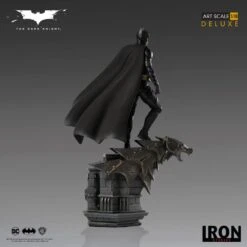 [PRE-ORDER FEBRERO 2021] IRON STUDIOS 1/10 DELUXE ART SCALE BATMAN DARK KNIGHT – 31 CM -Character Model x is71560 d
