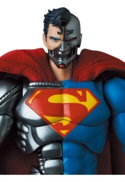[PRE-ORDER SEPTIEMBRE 2022] MEDICOM TOY THE RETURN OF SUPERMAN MAF EX CYBORG SUPERMAN – 16 CM