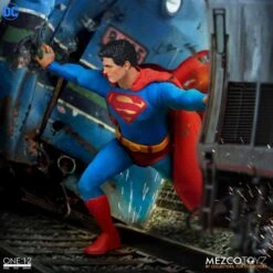 [PRE-ORDER AGOSTO 2022] MEZCO ONE:12 COLLECTIVE SUPERMAN MAN OF STEEL EDITION – 16 CM -Character Model x mez76553 c