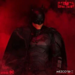 [PRE-ORDER MAYO 2023] MEZCO ONE:12 COLLECTIBLE THE BATMAN – 17 CM -Character Model x mez76593 d