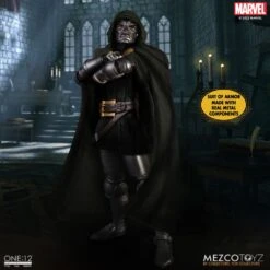 [PRE-ORDER MAYO 2023] MEZCO MARVEL THE ONE: 12 COLLECTIVE DR. DOOM – 17 CM -Character Model x mez77272 p