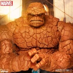 [PRE-ORDER MAYO 2022] MEZCO ONE: 12 COLLECTIVE DELUXE STEEL BOX SET FANTASTIC FOUR – 16 CM -Character Model x mez77600 a